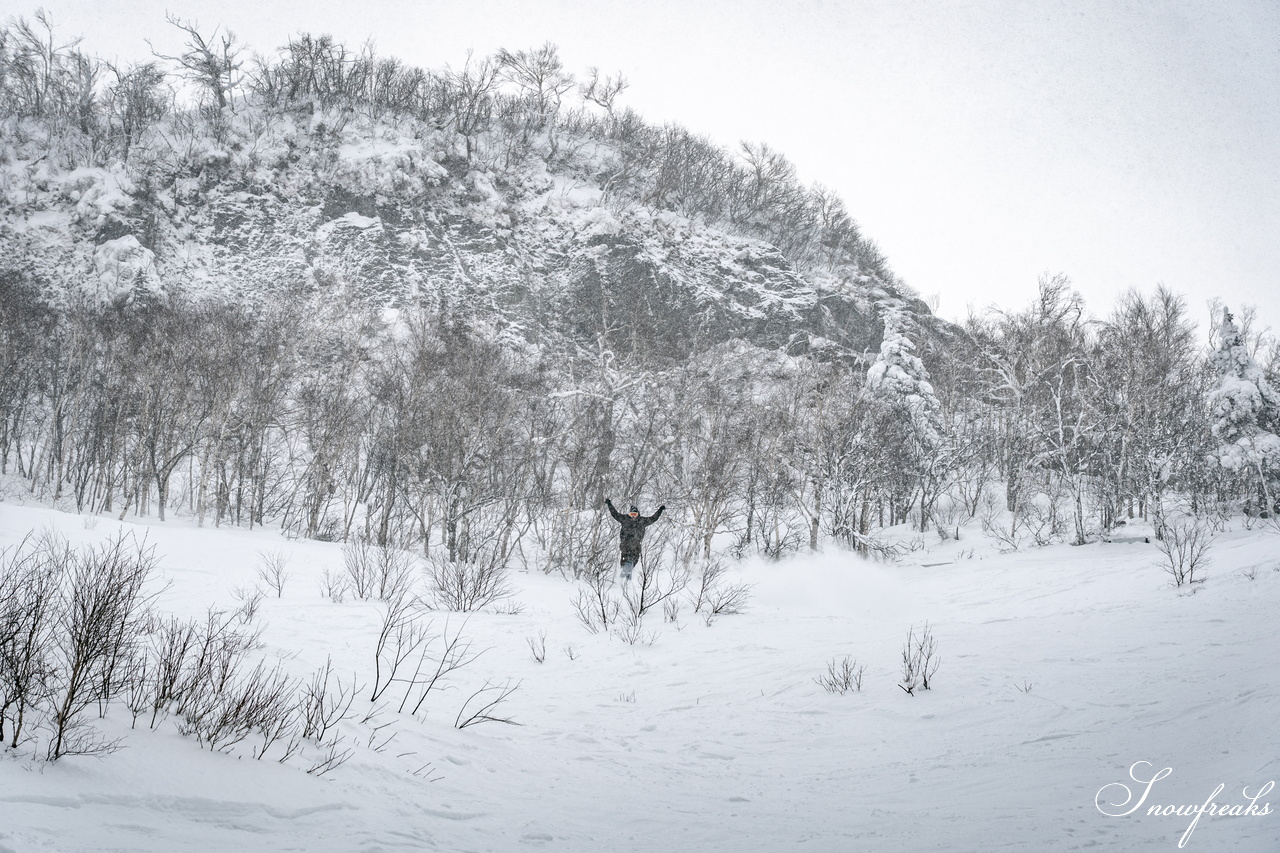 2026【4FRNT GUERRILLA RIDE EVENT】｜アメリカからやってきたゲストライダーたちが、サッポロテイネを滑る、飛ぶ！！